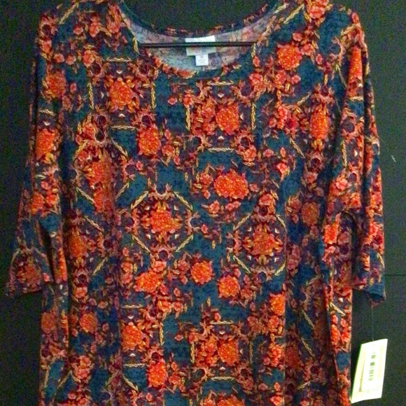LulaRoe Size M Irma Top Tunic - Picture 1 of 3